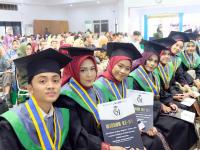 M Kelas Karyawan STIESIA Surabaya Prestasi Foto Home 4